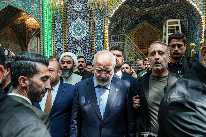 زیارت حرم حضرت ابالفضل العباس علیه‌السلام توسط دکتر قالیباف - کربلای معلی