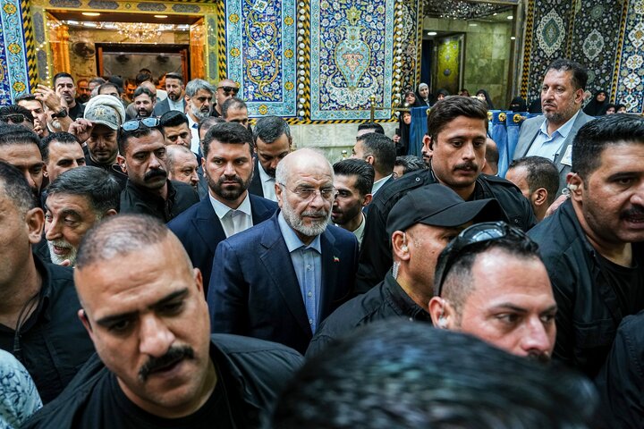 زیارت حرم حضرت ابالفضل العباس علیه‌السلام توسط دکتر قالیباف - کربلای معلی
