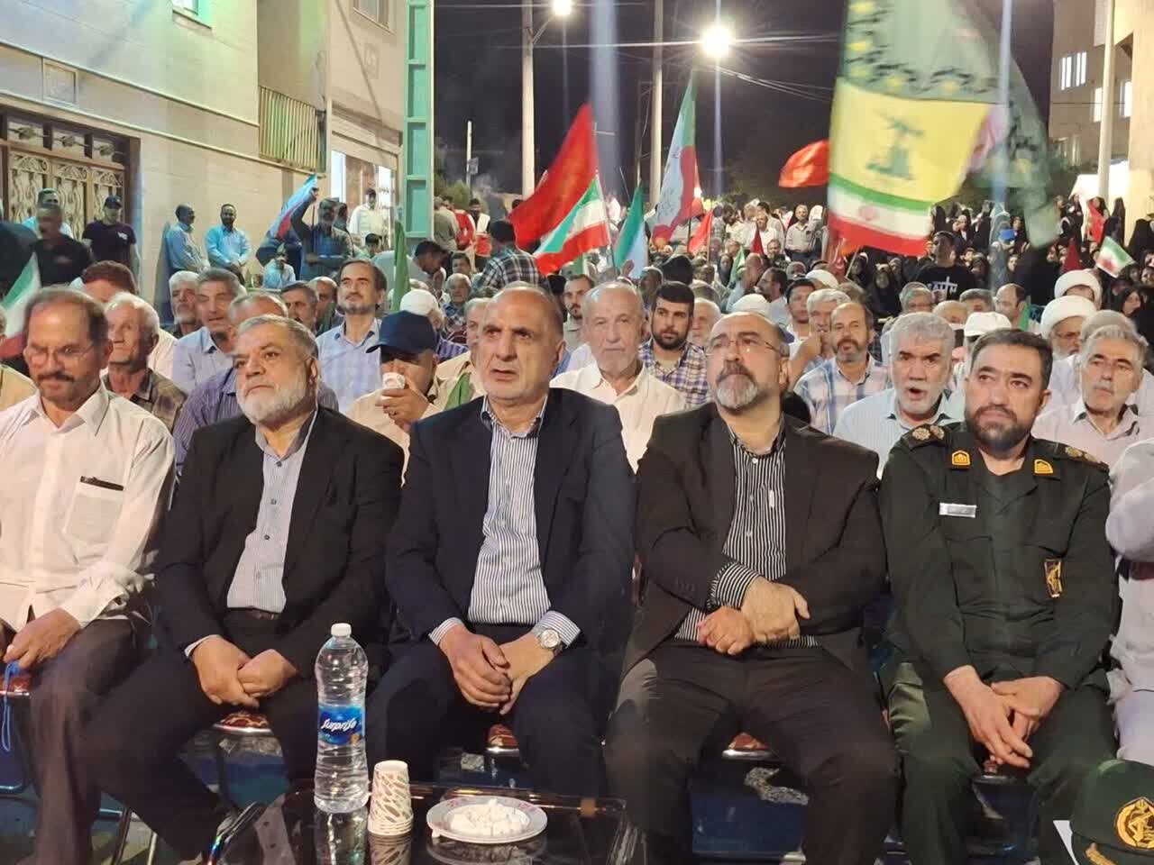 حضور بیاتی در مراسم چهلم شهادت رهبر شهید در تفرش/تاکید بر تداوم مسیر، آرمان‌ها و ارزش‌های قائد شهید
