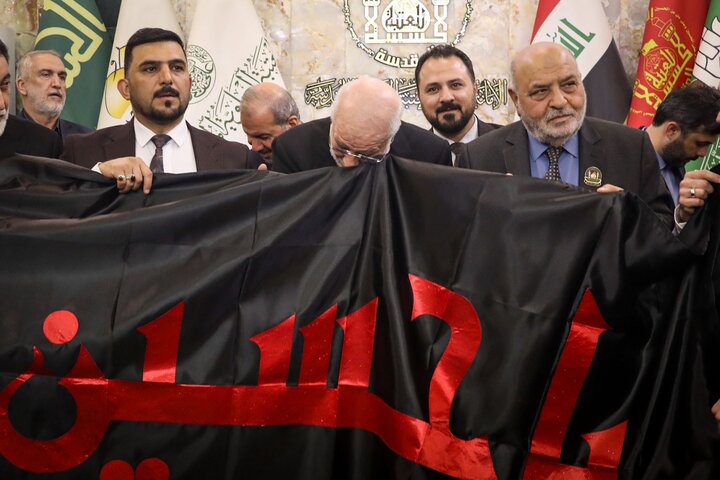 تشرف هیأت پارلمانی ایران به حرم امام حسین(ع)