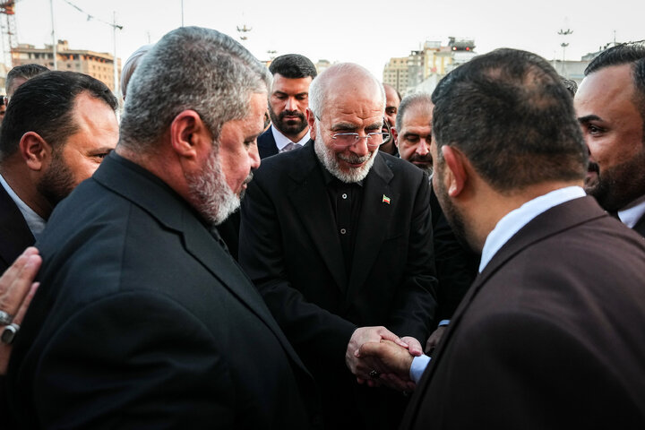 زیارت حرم امام حسین(ع) توسط دکتر قالیباف - کربلای معلی
