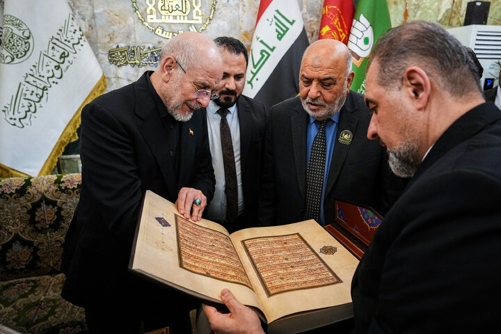 زیارت حرم امام حسین(ع) توسط دکتر قالیباف - کربلای معلی