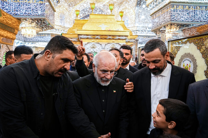 زیارت حرم امام حسین(ع) توسط دکتر قالیباف - کربلای معلی