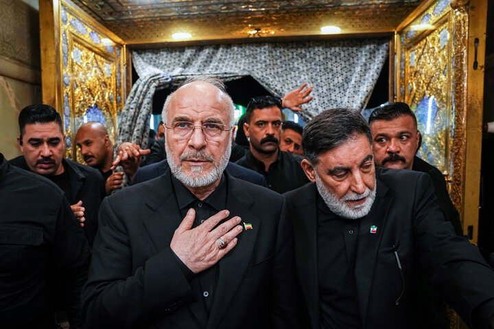 زیارت حرم امام حسین(ع) توسط دکتر قالیباف - کربلای معلی