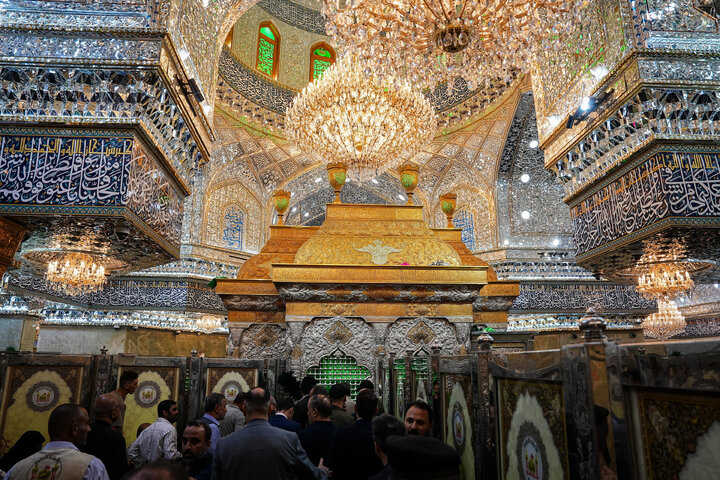 زیارت حرم امام حسین(ع) توسط دکتر قالیباف - کربلای معلی
