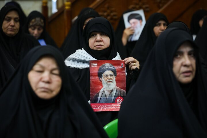 مراسم چهلمین روز تدفین رهبر شهید انقلاب با حضور دکتر قالیباف