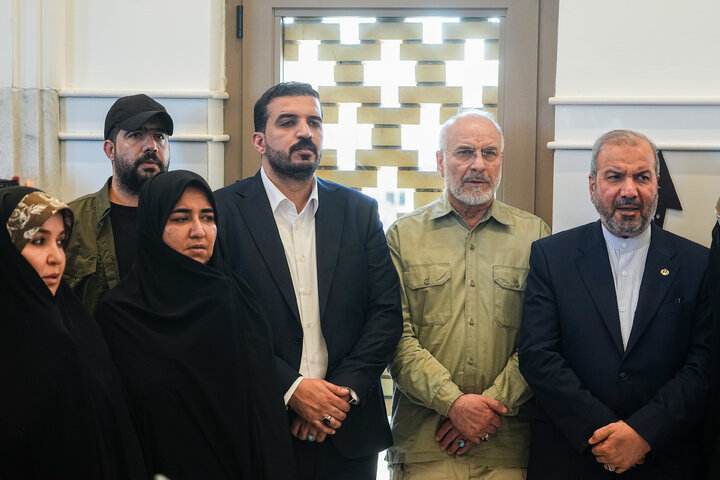 حضور دکتر قالیباف بر سر مزار شهید ابومهدی المهندس