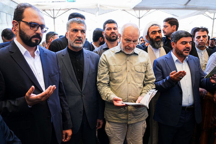 تشرّف دکتر قالیباف به زیارت حرم حضرت علی(ع) در نجف اشرف
