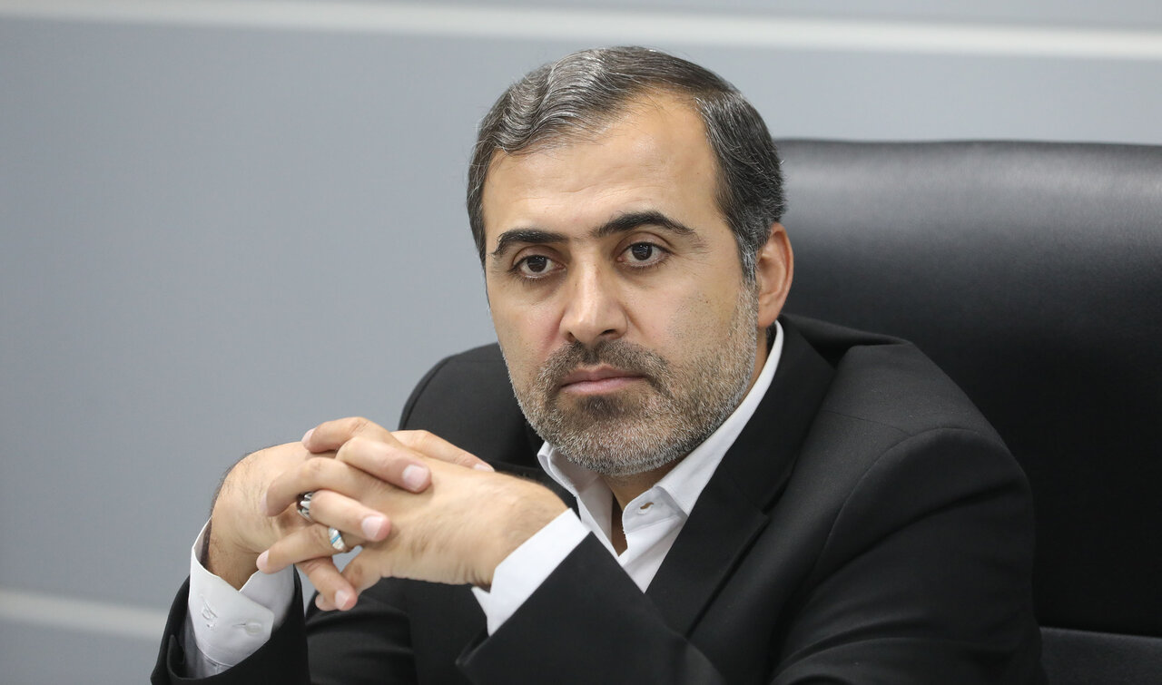 «شایستهسالاری» جایگزین بومیگزینی مطلق شود