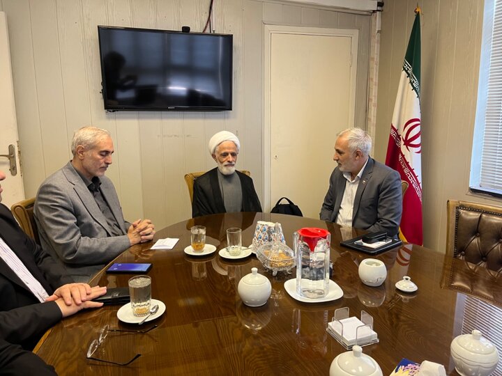 پیگیری کمیسیون اجتماعی برای حذف شرکت‌های پیمانکاری و ساماندهی وضعیت استخدامی