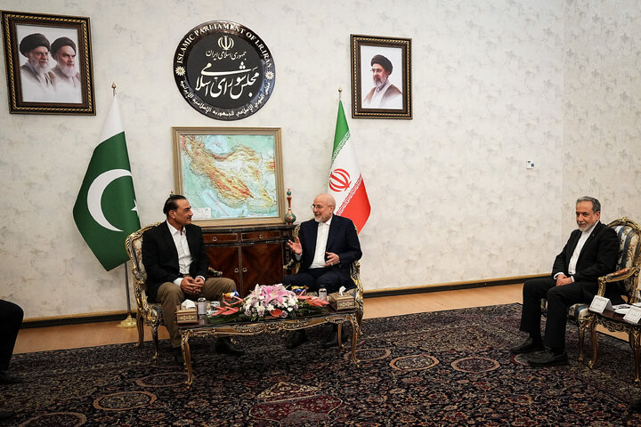 دیدار عاصم منیر فرمانده ارتش پاکستان با دکتر قالیباف