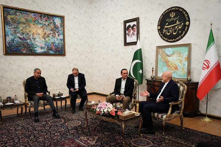 دیدار عاصم منیر فرمانده ارتش پاکستان با دکتر قالیباف