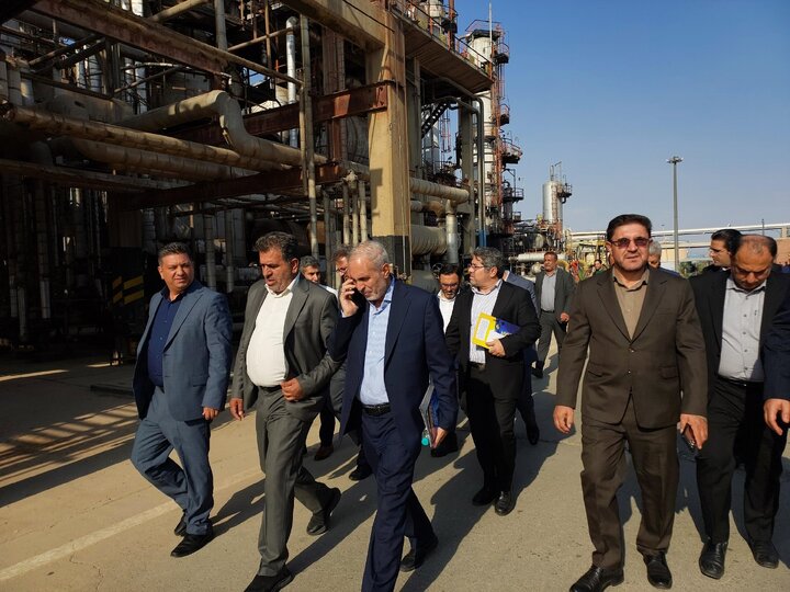 بازدید کمیسیون اجتماعی از پالایشگاه شرکت نفت ایرانول و شرکت نفت پاسارگاد