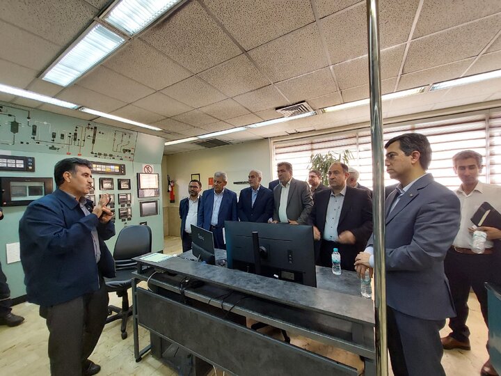 بازدید کمیسیون اجتماعی از پالایشگاه شرکت نفت ایرانول و شرکت نفت پاسارگاد
