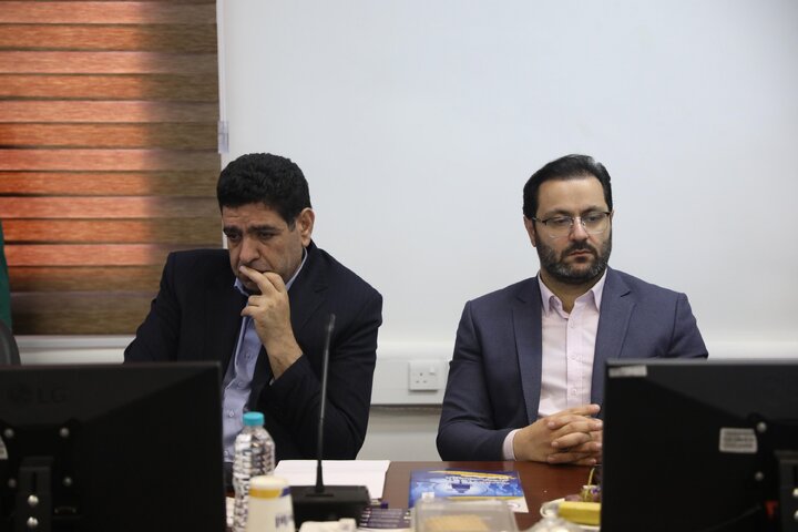 نشست کمیسیون اجتماعی مجلس با مدیرعامل شستا و تاپیکو