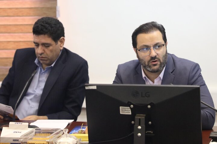 نشست کمیسیون اجتماعی مجلس با مدیرعامل شستا و تاپیکو