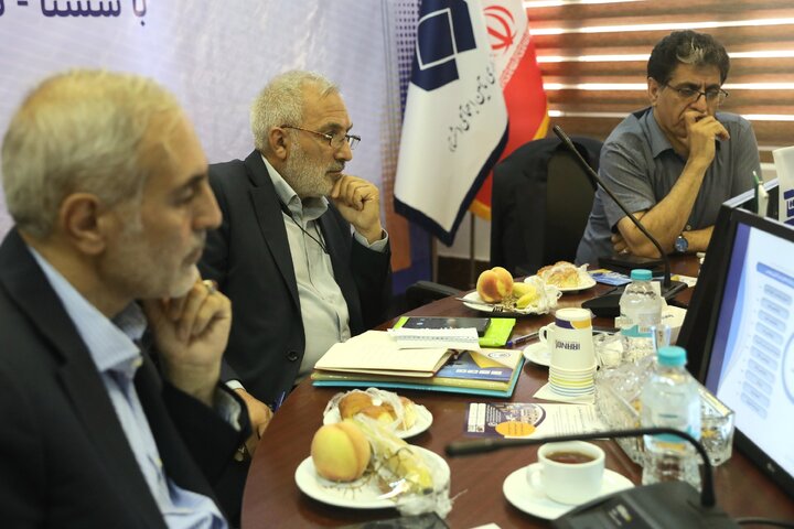 نشست کمیسیون اجتماعی مجلس با مدیرعامل شستا و تاپیکو