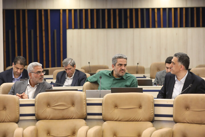 نشست اعضای کمیسیون اقتصادی بامدیران بانک مرکزی