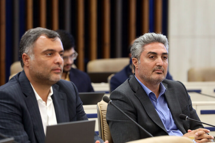 نشست اعضای کمیسیون اقتصادی بامدیران بانک مرکزی