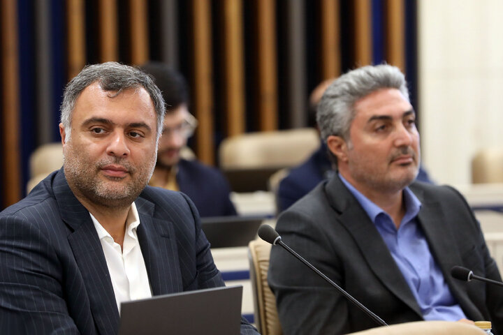 نشست اعضای کمیسیون اقتصادی بامدیران بانک مرکزی