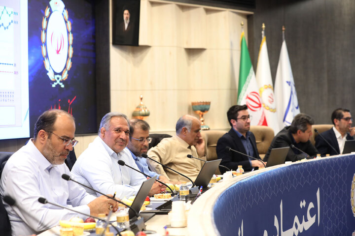 نشست اعضای کمیسیون اقتصادی بامدیران بانک مرکزی