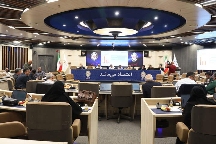 نشست اعضای کمیسیون اقتصادی بامدیران بانک مرکزی