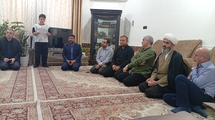 دیدار نیکزاد با خانواده شهیدان شعبانی و اسدی نژاد