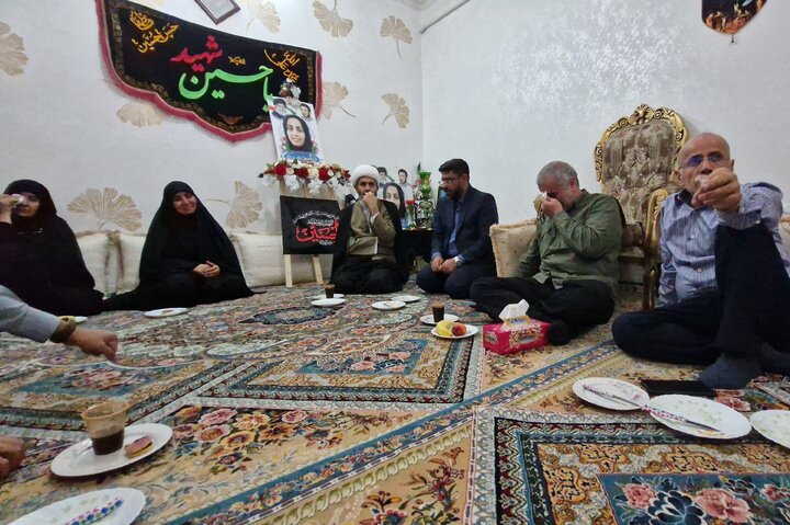 دیدار نایب رئیس مجلس با خانواده شهید زهرا اسدی‌نژاد