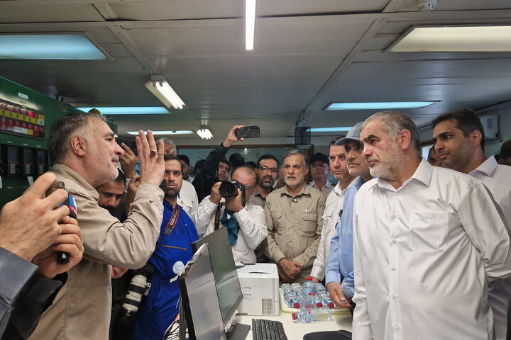 بازدید نیکزاد از پایانه نفتی جزیره خارک
