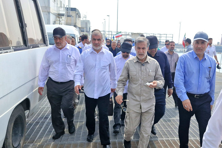 بازدید نیکزاد از پایانه نفتی جزیره خارک