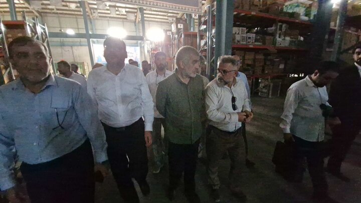 بازدید نایب‌رئیس مجلس از انبارهای تملیکی بوشهر