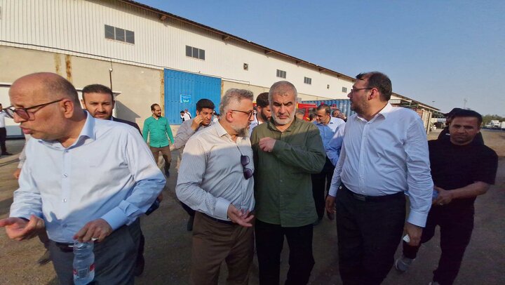 بازدید نایب‌رئیس مجلس از انبارهای تملیکی بوشهر