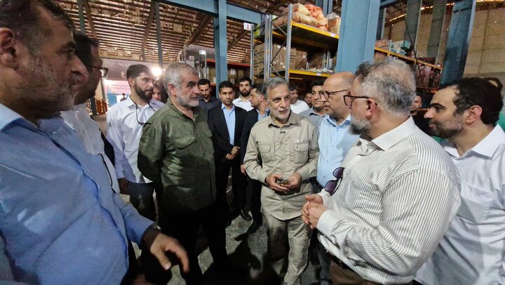 بازدید نایب‌رئیس مجلس از انبارهای تملیکی بوشهر