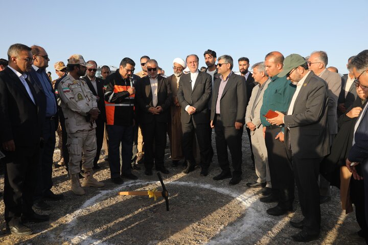 کلنگ‌زنی پروژه دروازه قرآن نهبندان با حضور نایب رئیس مجلس