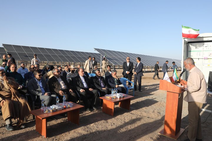 افتتاح نیروگاه خورشیدی ۳ مگاواتی نهبندان با حضور نایب رئیس مجلس