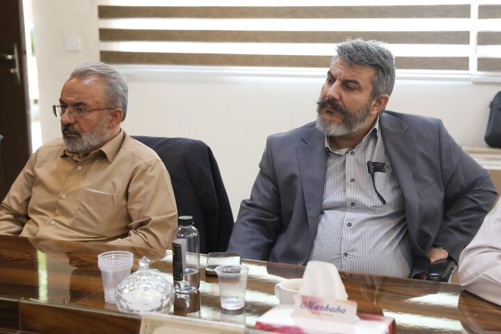 نشست کمیسیون شوراها برای بررسی طرح تحقیق و تفحص مدیریت پسماند استان گیلان