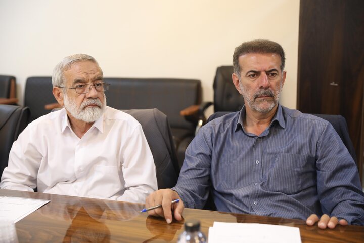 نشست کمیسیون شوراها و امور داخلی مجلس برای بررسی طرح تحقیق و تفحص از استانداری زنجان
