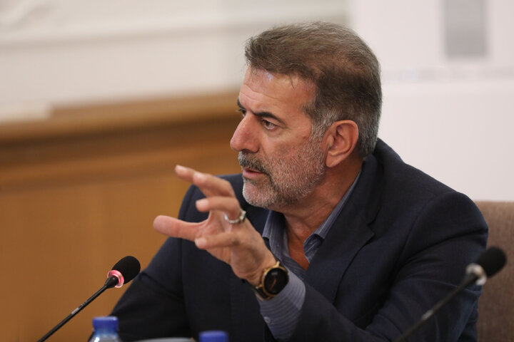 نشست اعضای کمیسیون شوراها با وزیر و معاونین وزارت راه و شهرسازی