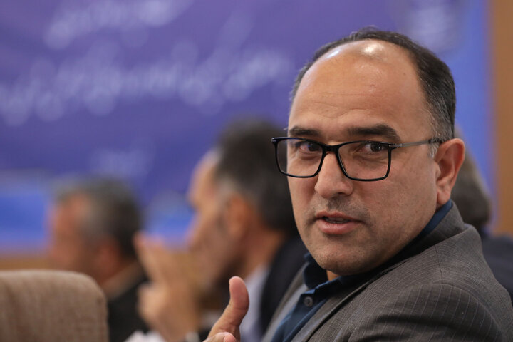 نشست اعضای کمیسیون شوراها با وزیر و معاونین وزارت راه و شهرسازی