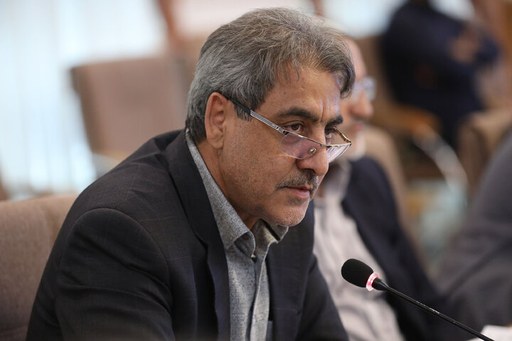 نشست اعضای کمیسیون شوراها با وزیر و معاونین وزارت راه و شهرسازی