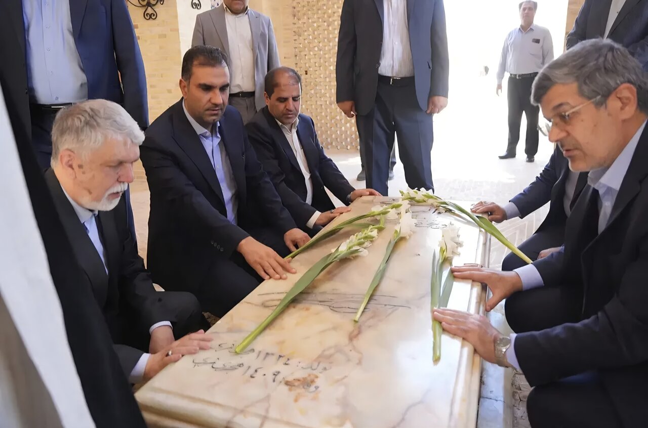 افتتاح ۳ پروژه در اردکان با حضور وزیر فرهنگ و ارشاد اسلامی
