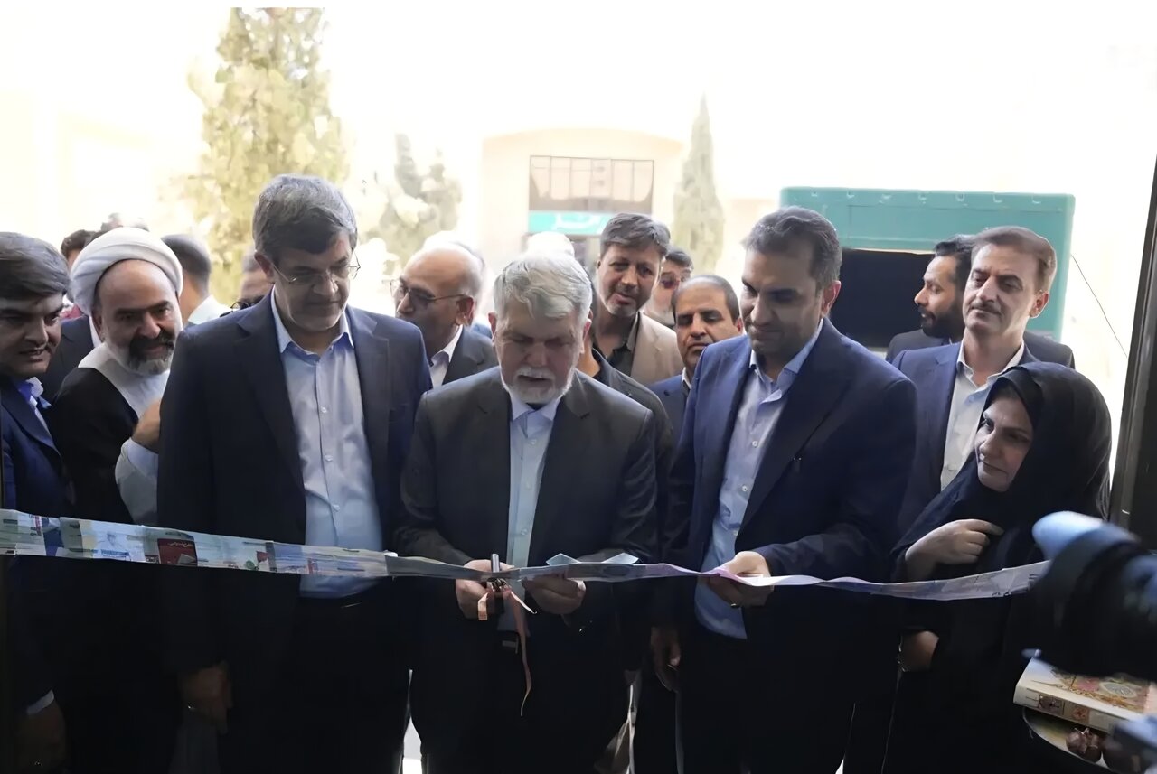 افتتاح ۳ پروژه در اردکان با حضور وزیر فرهنگ و ارشاد اسلامی