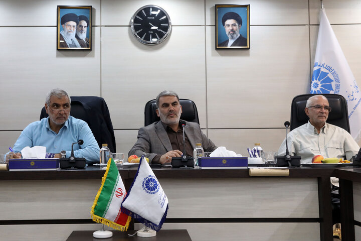 نشست کمیسیون اصل 44مجلس شورای اسلامی با موضوع بررسی بورس