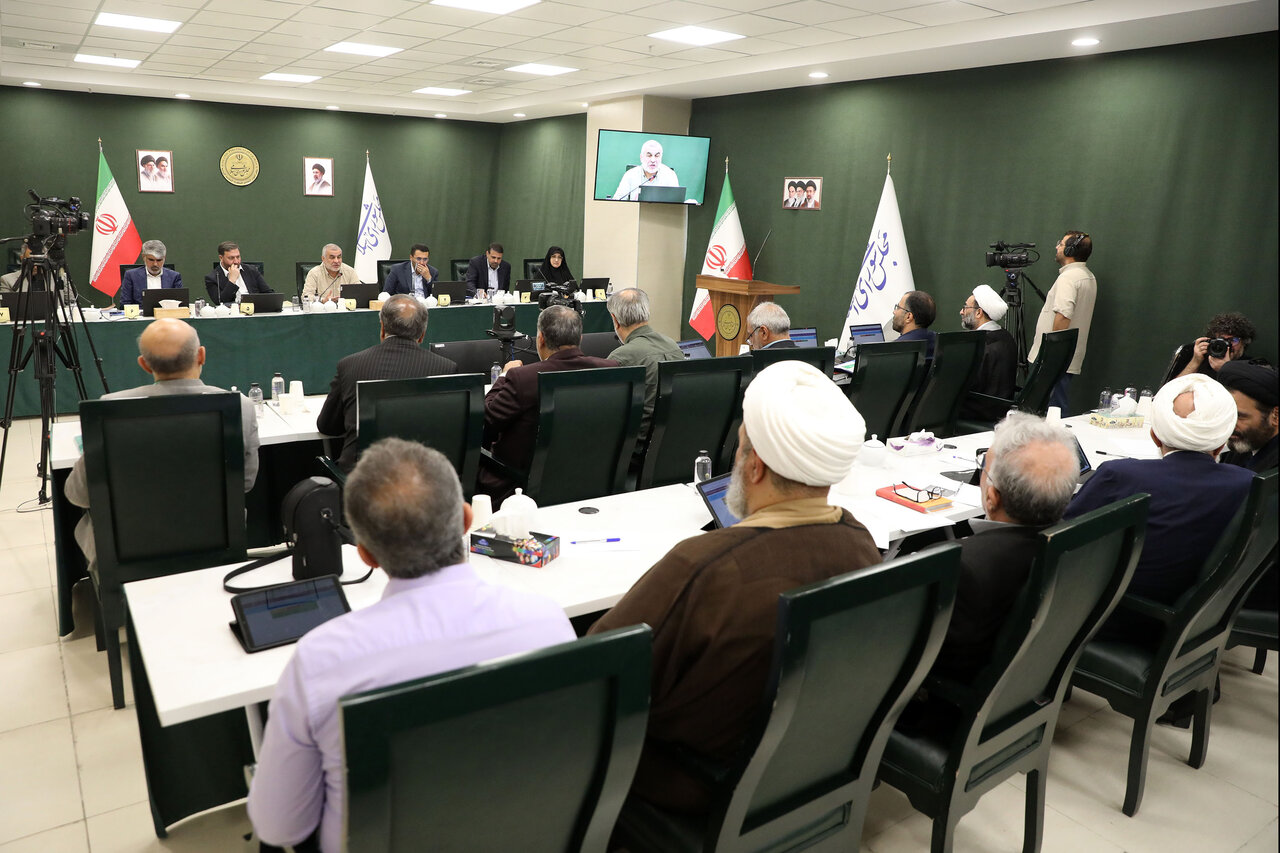 ثبت فعالیت در سامانه ارتباطات خارجی نافی اخذ مجوزهای حرفه ای نخواهد بود ثبت فعالیت در سامانه ارتباطات خارجی نافی اخذ مجوزهای حرفه ای نخواهد بود