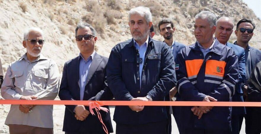 ۵ پروژه راهسازی عنبرآباد با اعتبار ۱۰۷ میلیارد تومانی افتتاح و کلنگ‌زنی شد