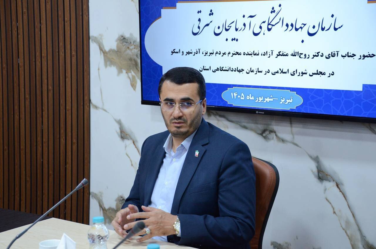 بازدید «متفکرآزاد» از مرکز درمان ناباروری جهاددانشگاهی آذربایجان شرقی