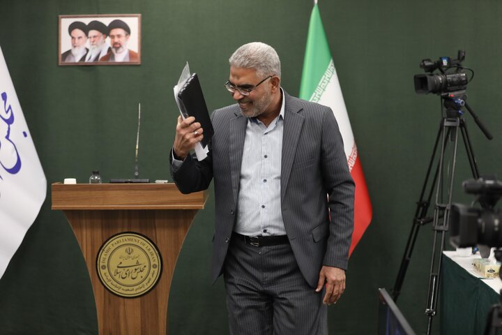 ناطقین صحن علنی ۱۵ شهریور ۱۴۰۵
