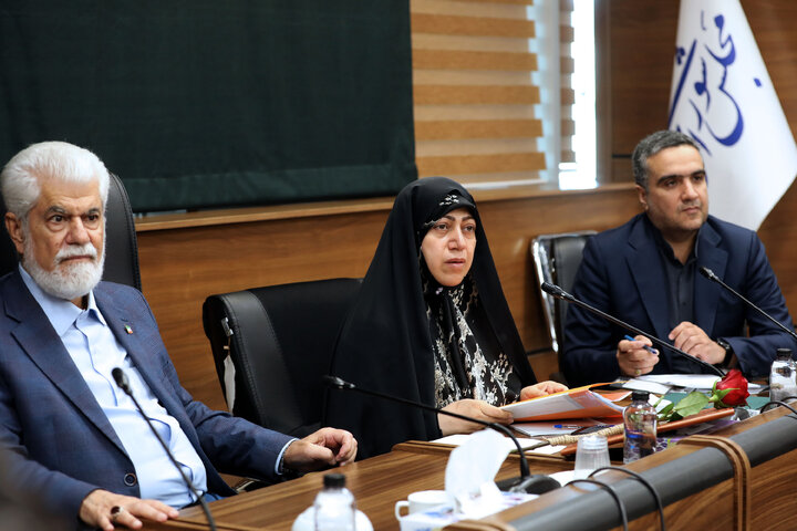 نشست یکشنبه 15شهریور 1405 کمیسیون بهداشت و درمان و پزشکی مجلس شورای اسلامی