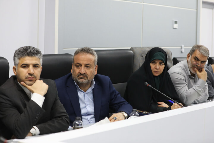 نشست کمیسیون اعضای برنامه و بودجه با رئیس کل سازمان امور مالیاتی