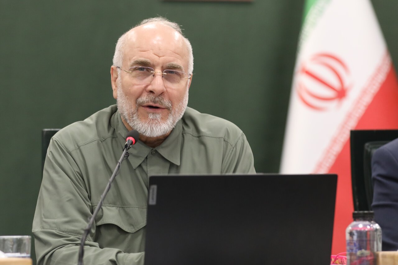 تاکیدرهبر انقلاب به پرهیز از ضعیف‌نمایی،دستورالعمل راهبردی برای تمام عرصه‌هاست